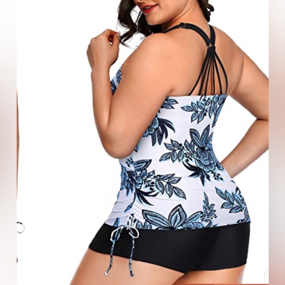 Women’s Plus Size Swimsuit Adjustable Straps Shorts-White And Blue Size XXL - Picture 5 of 7